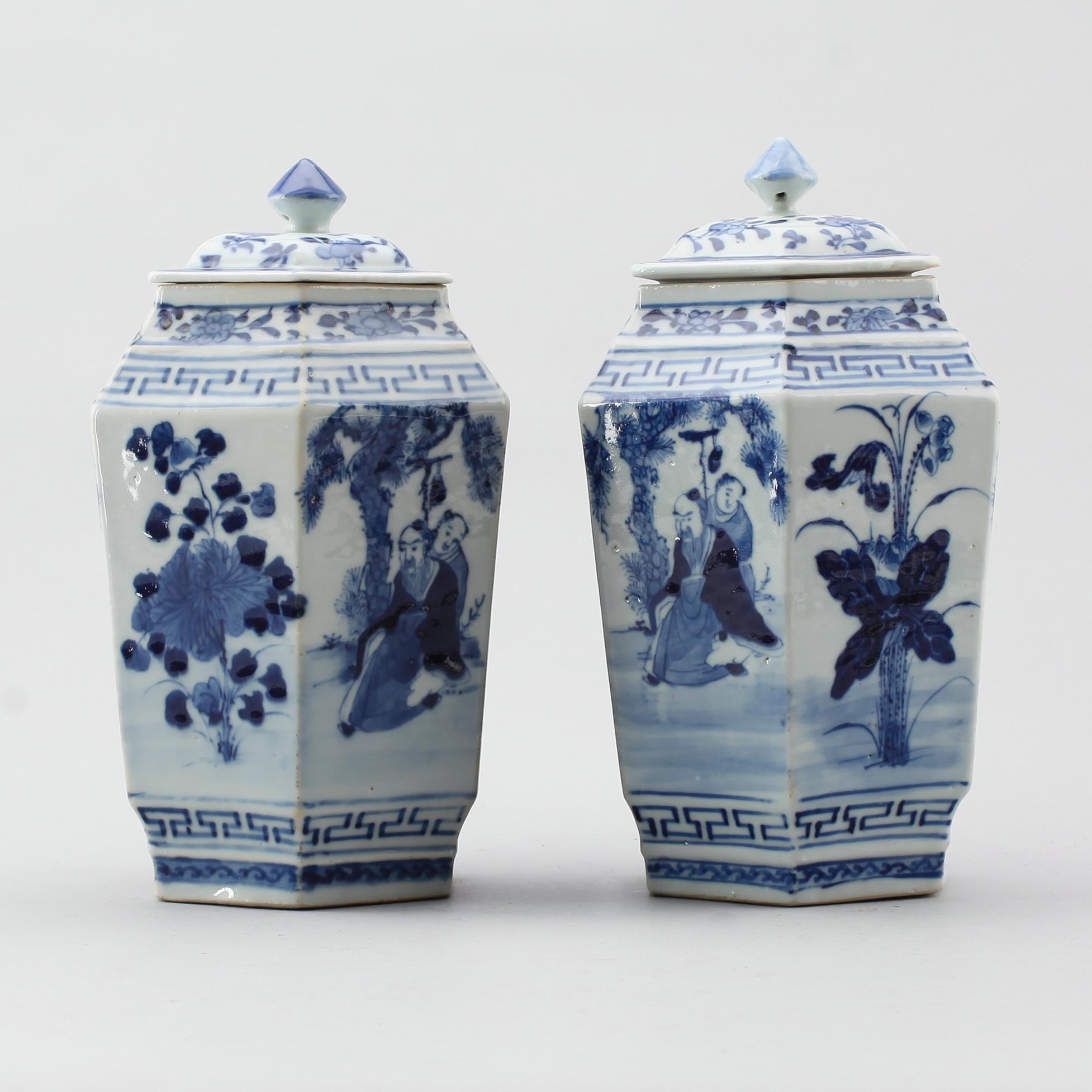 LOCKURNOR, 1 par, porslin, Kina, 1900-tal.