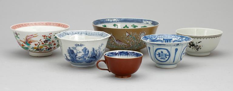 PARTI PORSLIN, Qing dynastin - modern tillverkning.