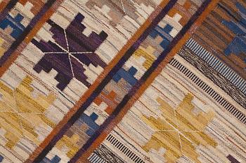 CARPET. "Höstmattan". Flat weave. 351 x 224,5 cm. Signed MMF.