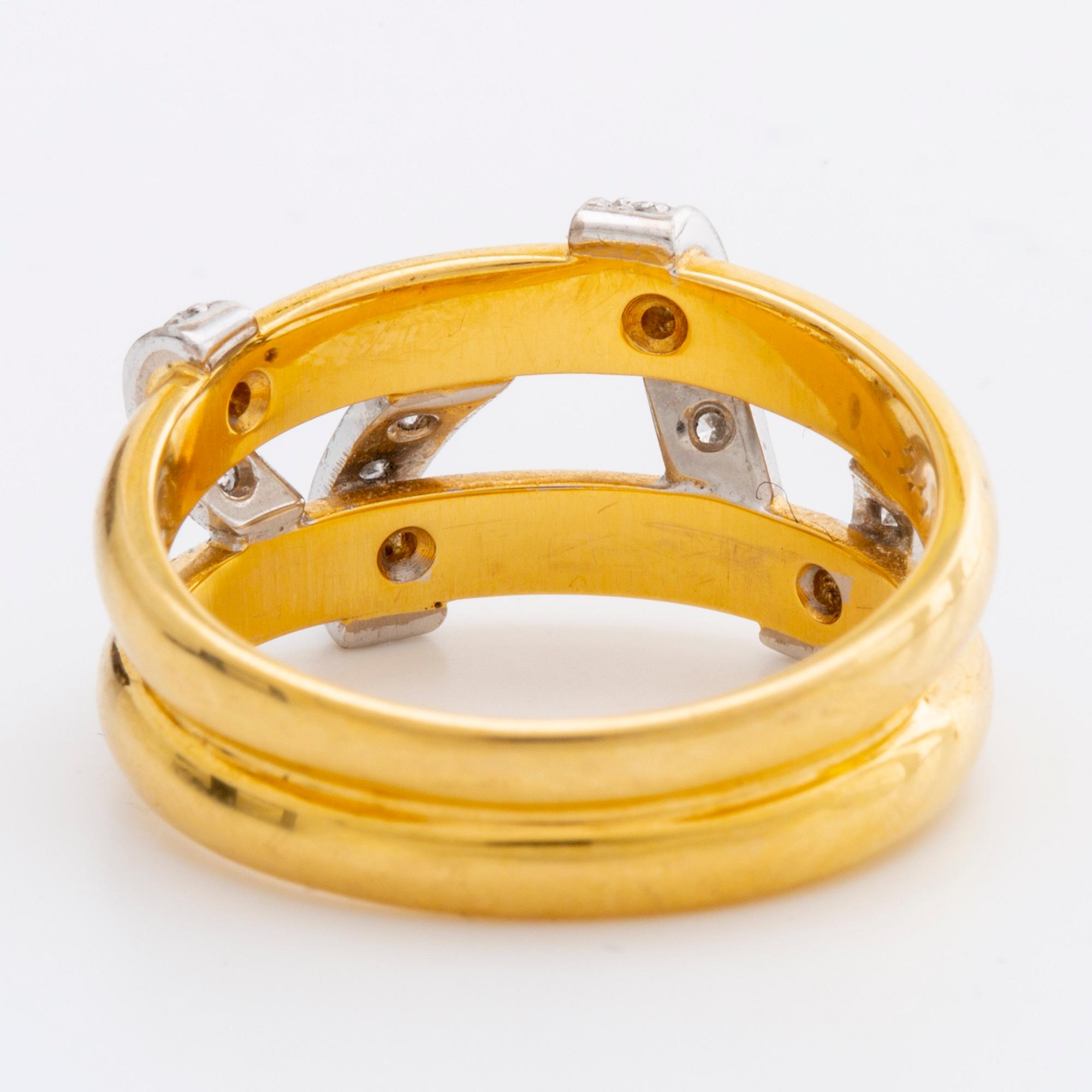 ENGELBERT RING 18k guld m briljanter 0,24 ct totalt ingraverat, Stockholm 1996, original etui och box.