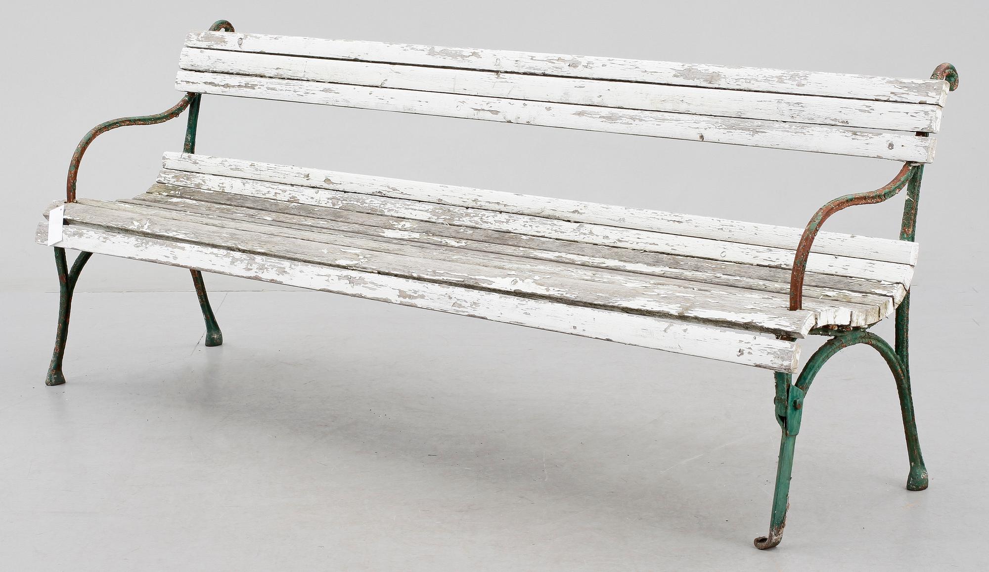 PARKSOFFA, gjutjärn och trä, 1900-talets andra hälft.