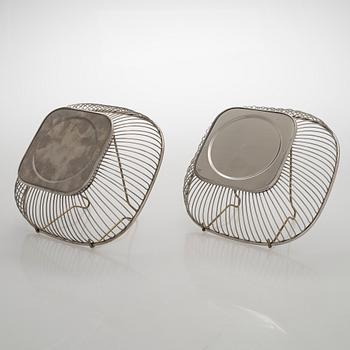 Alessi, a set of three serving bowls '370' and '845', Italy.