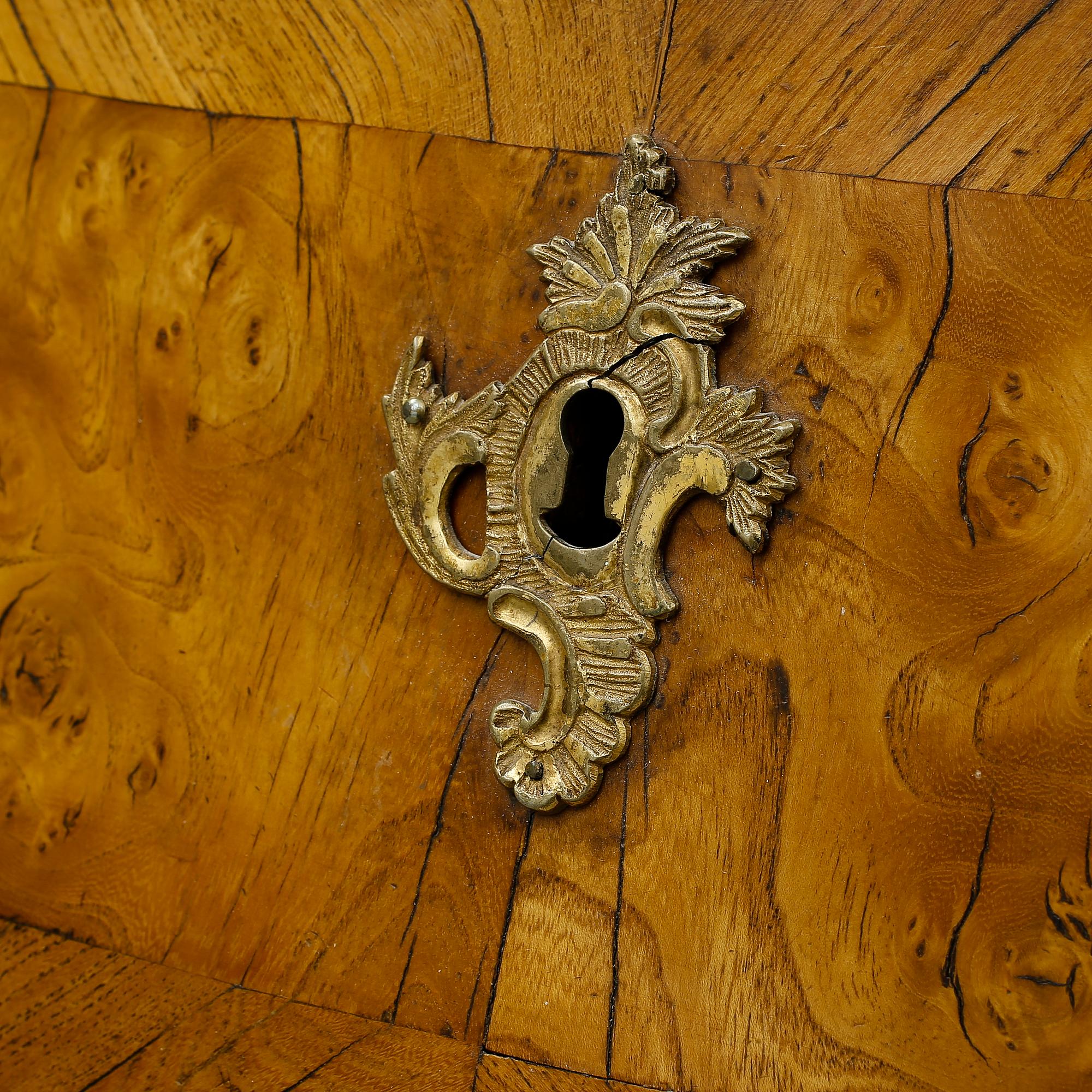 BYRÅ, rokoko, 1700-talets andra hälft.