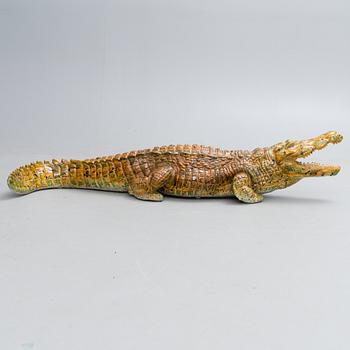 a ceramic crocodile sculpture from the second half of the 20th century.