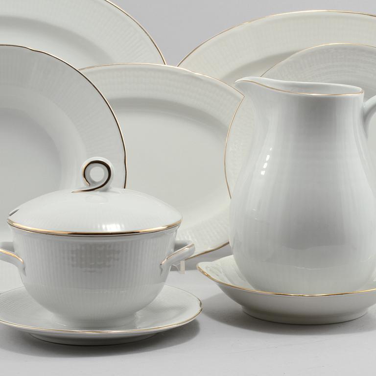 SERVISDELAR, 45 delar, porslin, "Swedish grace", Louise Adelborg, Rörstrand, 1900-talets mitt.