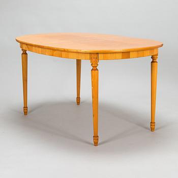 Dining table Gustavian style, later part of the 20th century.