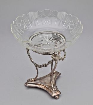 UPPSATSSKÅL, glas och nysilver, Guldsmedsaktiebolaget, Stockholm, 1900-talets första hälft.