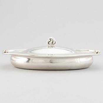 A sterling silver serving dish with lid, import marks for Sweden.