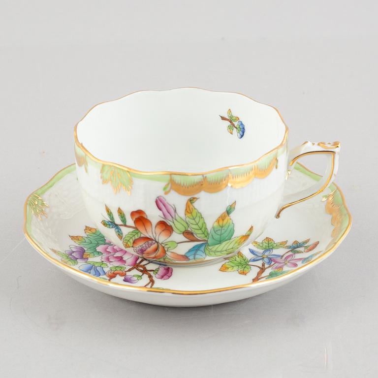 A 9-piece Herend porcelain tea service, 'Queen Victoria', Hungary.