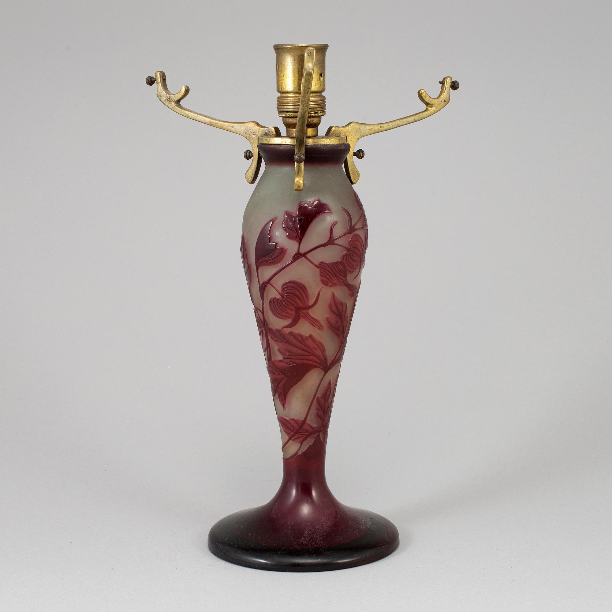 An Emile Gallé Art Nouveau cameo glass table lamp, Nancy, France.