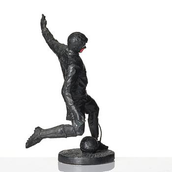 Makode Linde, Fotbollsspelare.