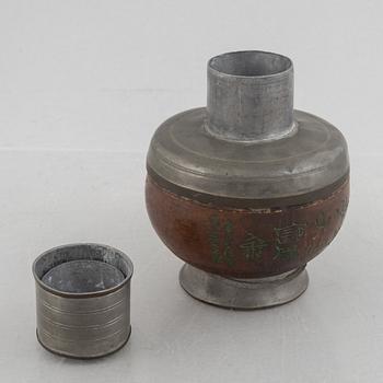 A Chinese pewter and wood tea caddie, early 20th century.