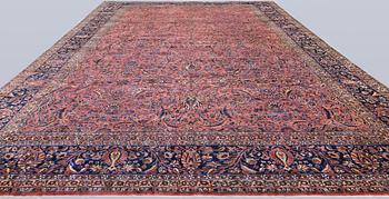 Carpet, Saruk, antique, 682 x 405 cm.