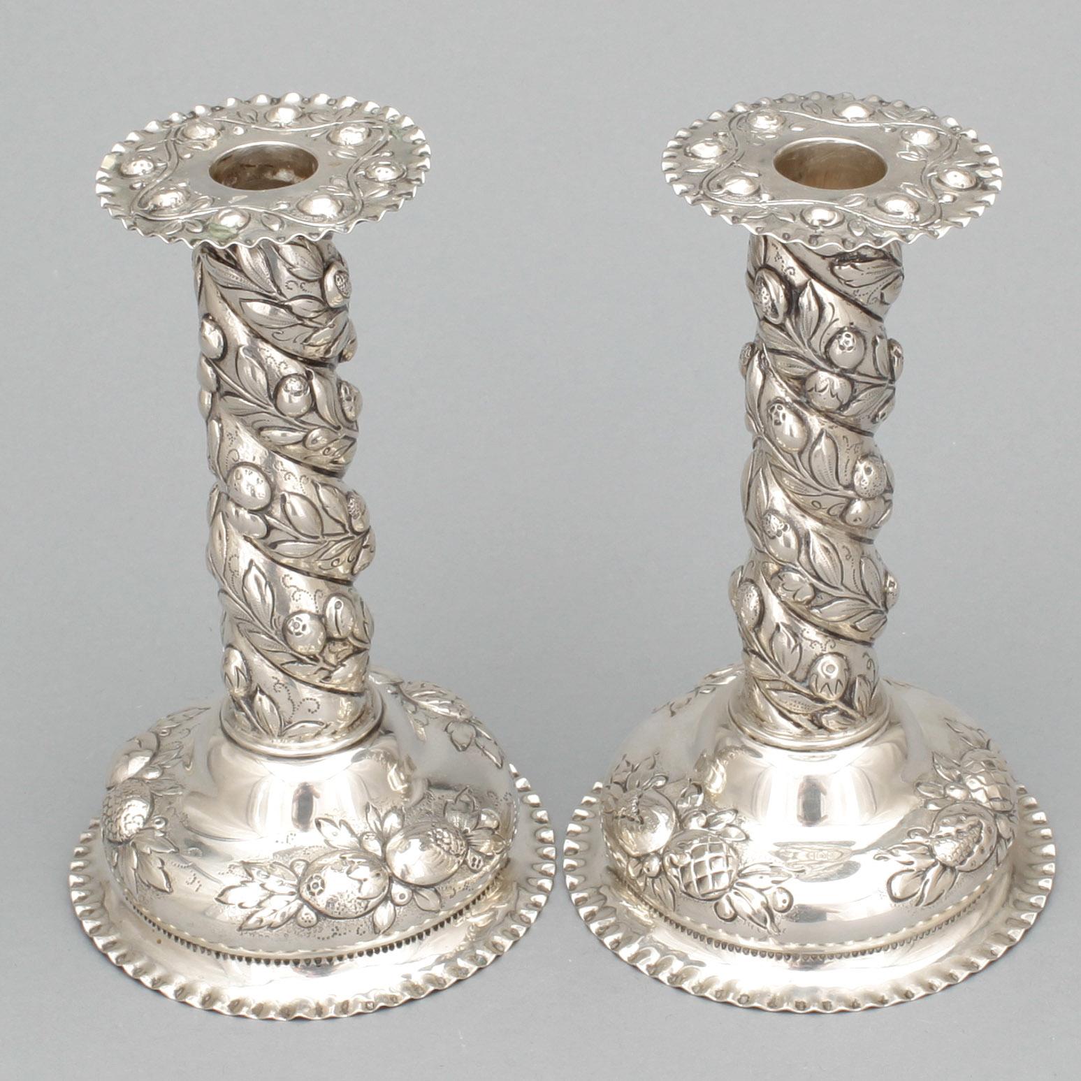 LJUSSTAKAR, ett par, silver, 1900-talets första hälft. Vikt ca 440 gram.