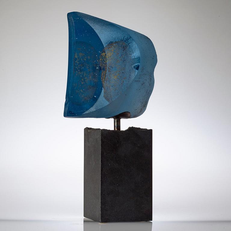 A unique Bertil Vallien 'Janus head' sand cast glass sculpture, Kosta Boda 2007.