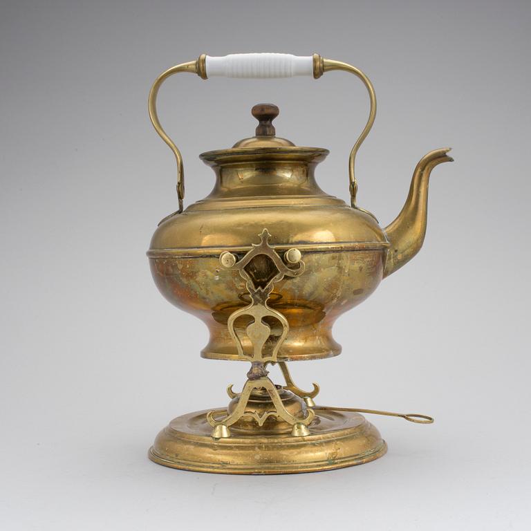 A brass samovar, late 19th century.