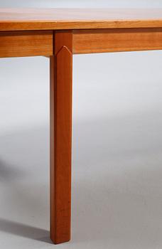 KONFERENSMÖBEL, 17 delar, "Ambassadör", Carl Malmsten, Åfors Möbelfabrik, 1900-talets fjärde kvartal.