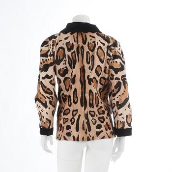 DOLCE GABBANA, a leopard printed fur coat.Size 30/44.