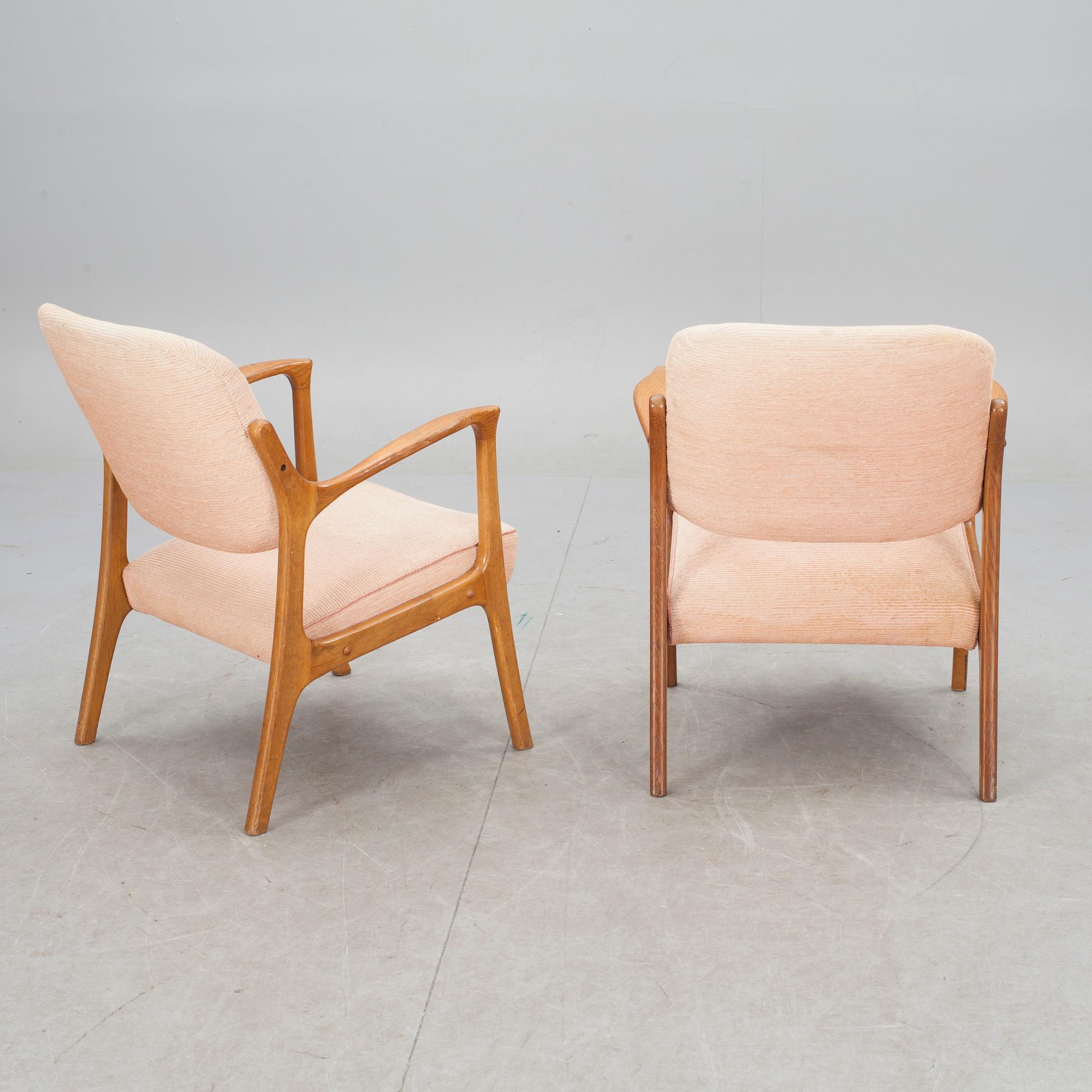 FÅTÖLJER, ett par, 1950-tal.