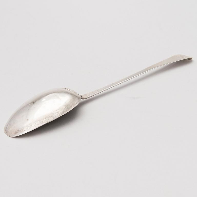 A Swedish silver serving spoon by Otto Henrik Sjöberg (1726-1777), Falun 1759.