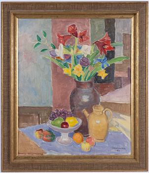 Ellis Wallin, Still life with yellow pot.