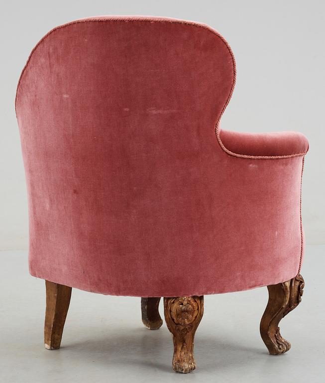 KUNGLIG FÅTÖLJ, nyrokoko, stämplad HGK-Husgerådskammaren, 1800-talets andra hälft.