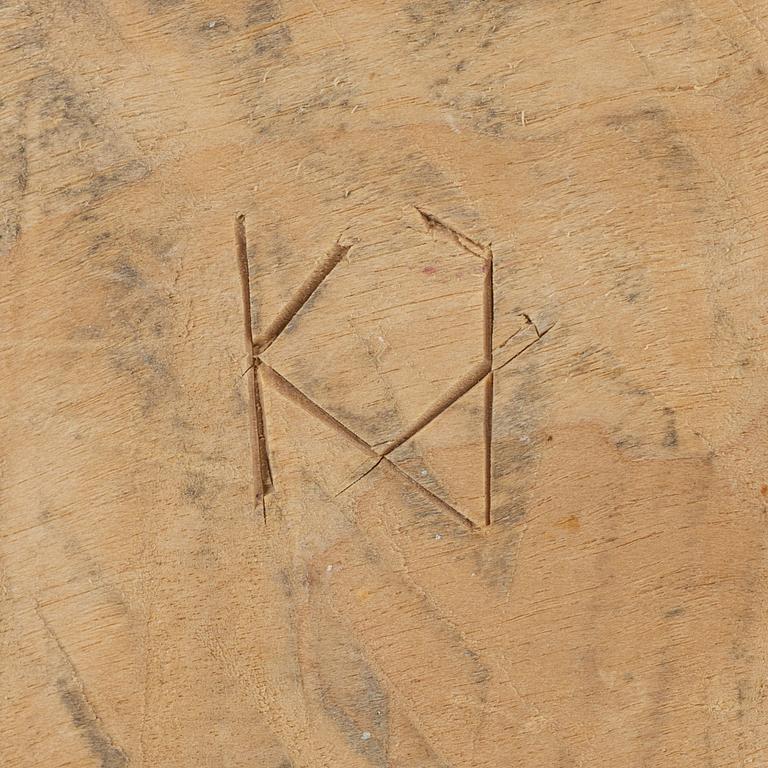 A burl bowl, signed, second half of the 20th Century.