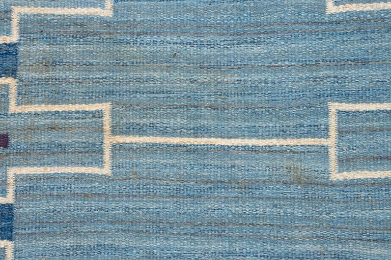 A carpet, flat weave, ca 300 x 194 cm, Sweden.