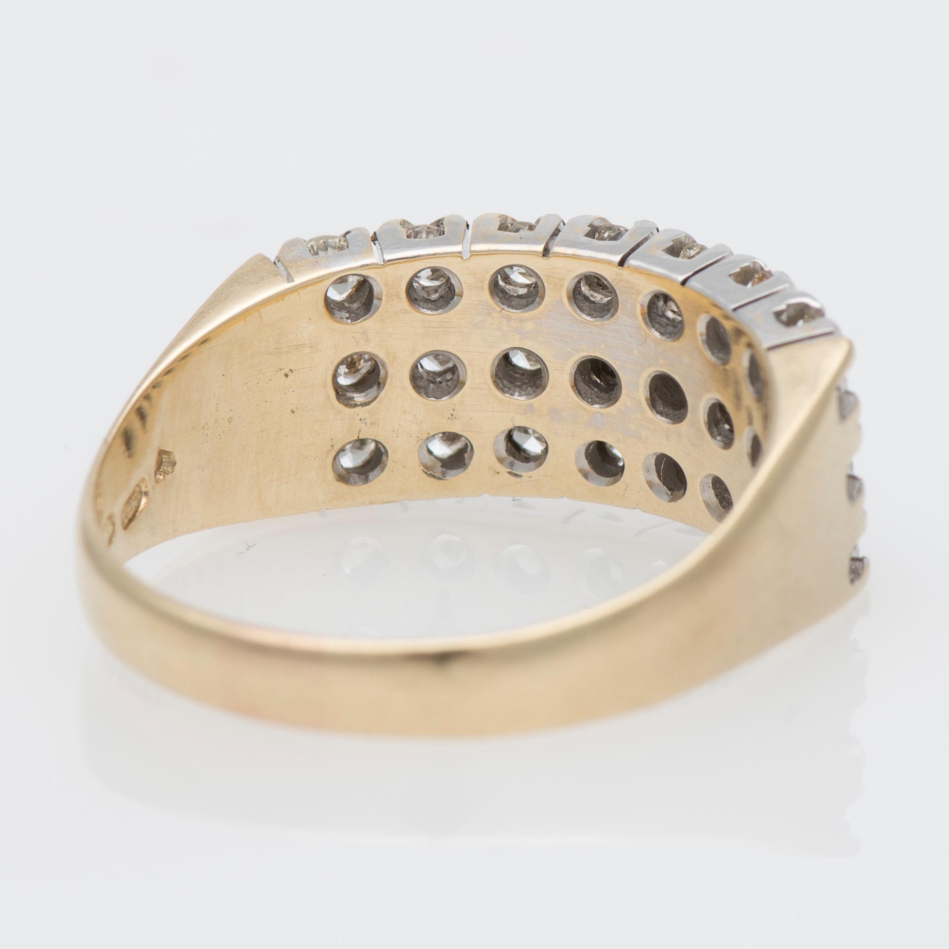 RING, briljantslipade diamanter, 14K guld. Helsingin Timanttipojat, 1999.