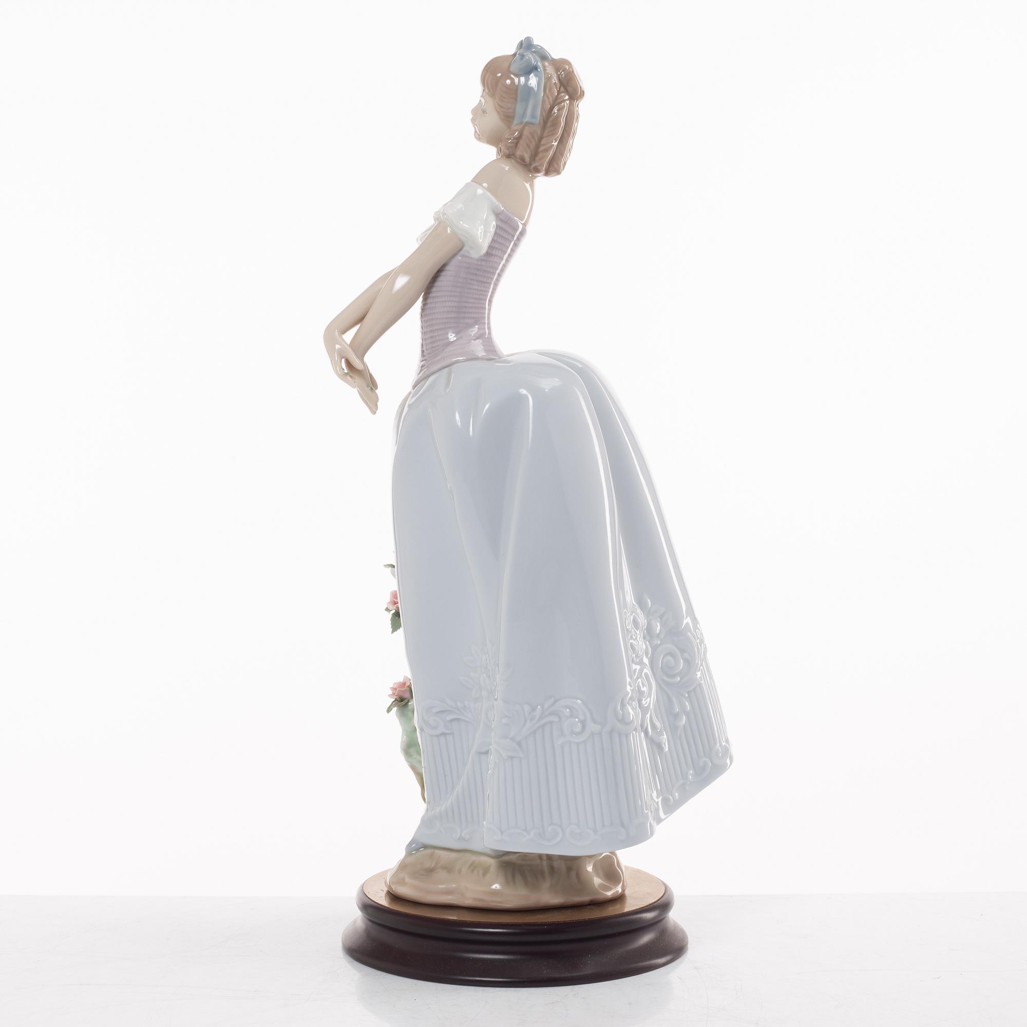 LLadró, figurin, "Lady in Love", Spanien.