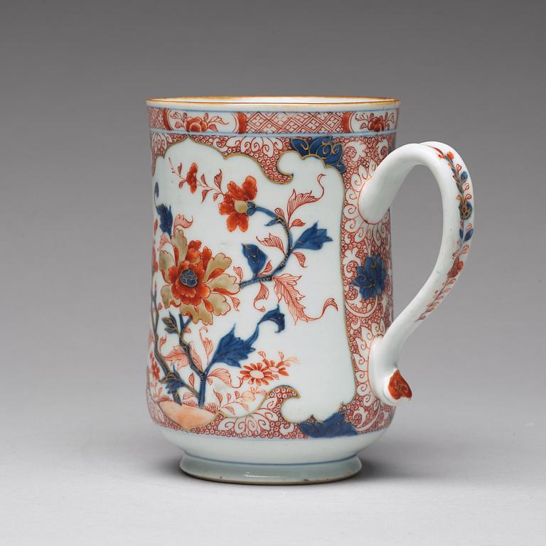 MUGG, kompaniporslin. Qingdynastin, Kangxi (1662-1722).