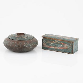 Two Swedish polychrome painted wooden boxes, 18th/19th century.