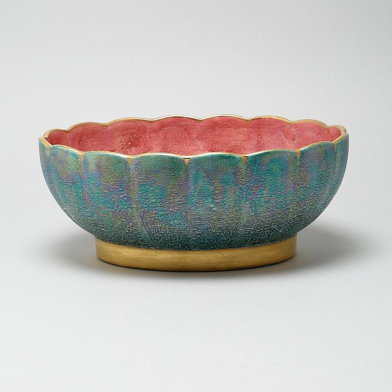 An eathenware bowl by Josef Ekberg for Gustavsberg, signed, first half of the 20th century.