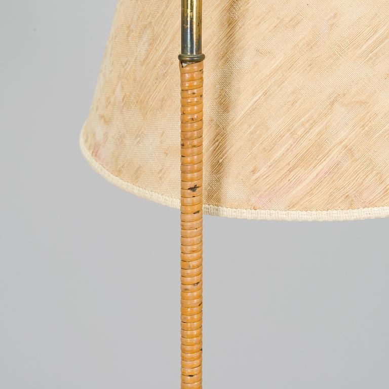 Paavo Tynell, golvlampa, modell 9609, Taito 1900-talets mitt.