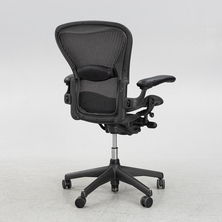 Don Chadwick/Bill Stump, skrivbordsstol, "Aeron", Herman Miller.