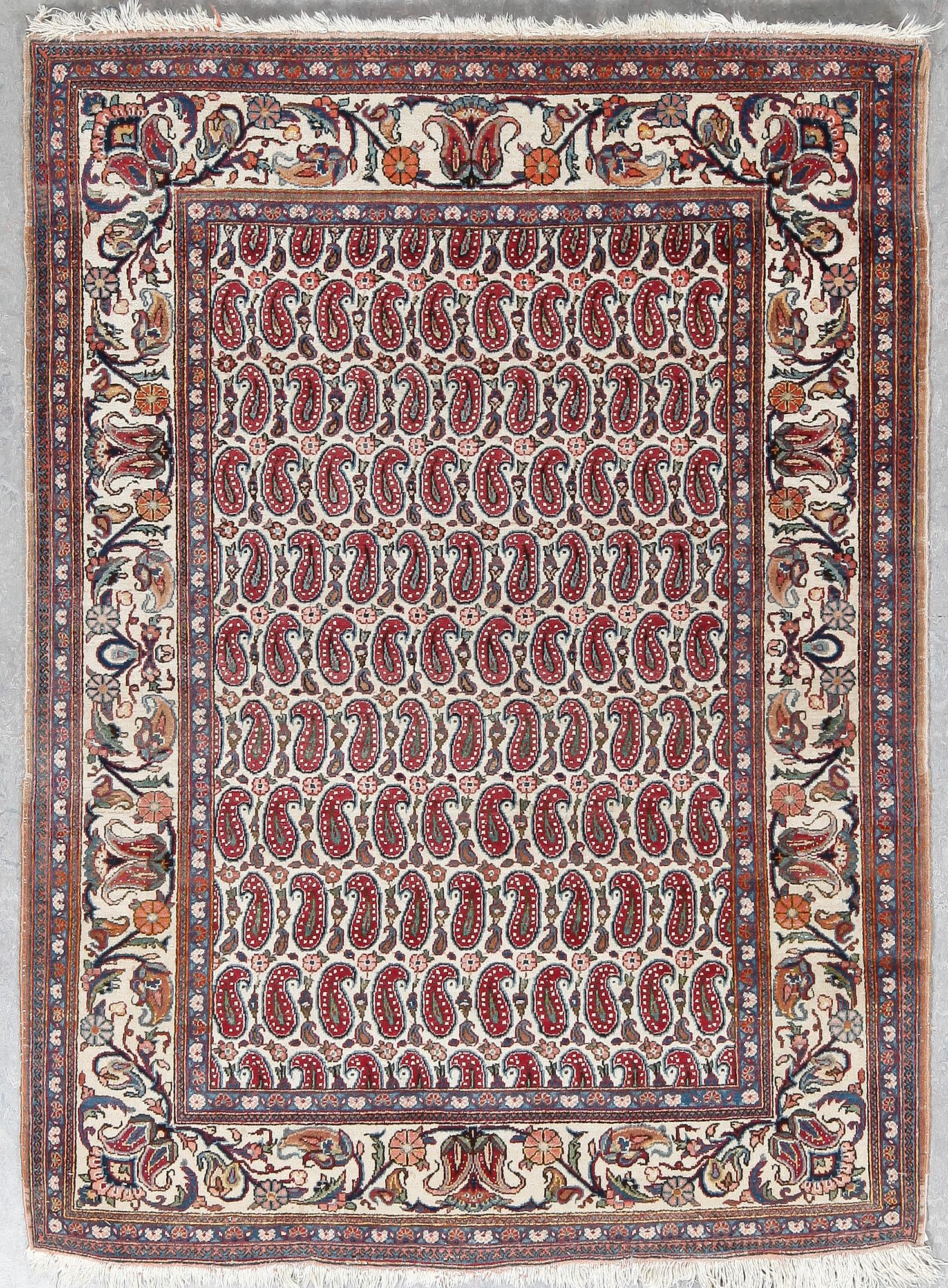 MATTA. Semiantik/old, Senneh, ca 154x112 cm.