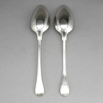 RAGUSKEDAR, ett par, silver, Gustaf Theodor Folcker, Stockholm 1840. Ca 230 gram.