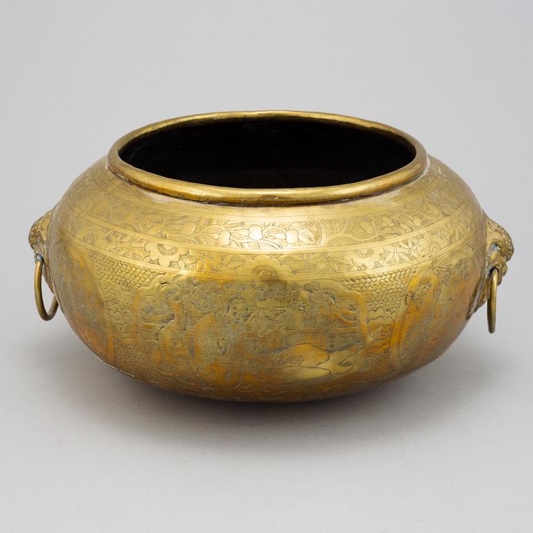 A large Chinese brass censer, early 20th century.