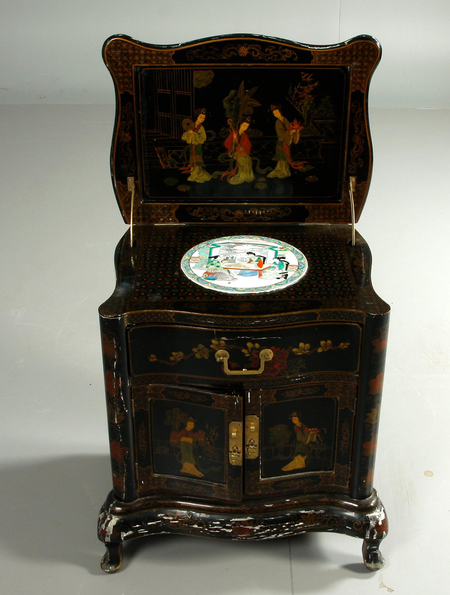SKÅP, Kina, 1800/1900-tal.