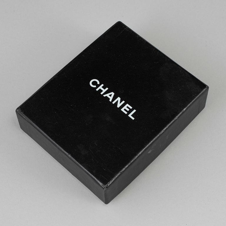 CHANEL, a necklace, spring 2004.