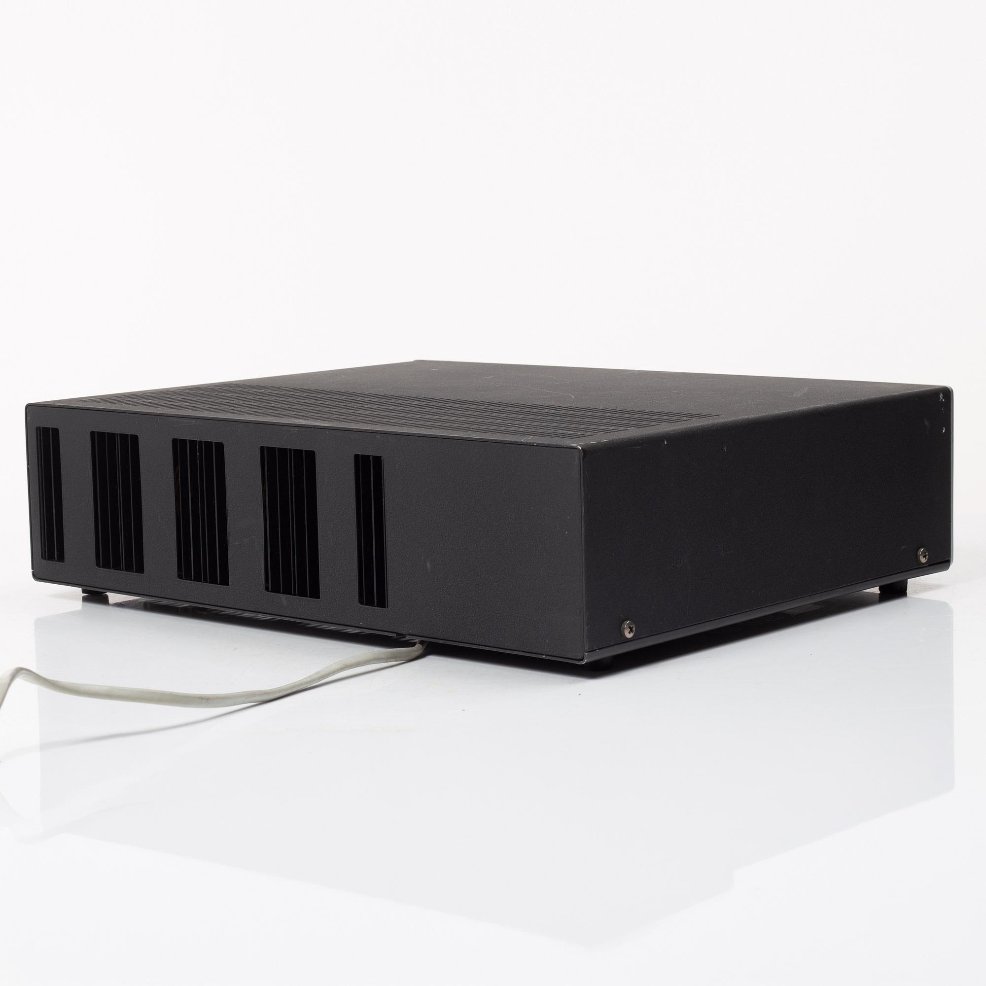 A Dieter Rams HiFi stereo tuner-amplifier, Regie 500, Braun 1970s.