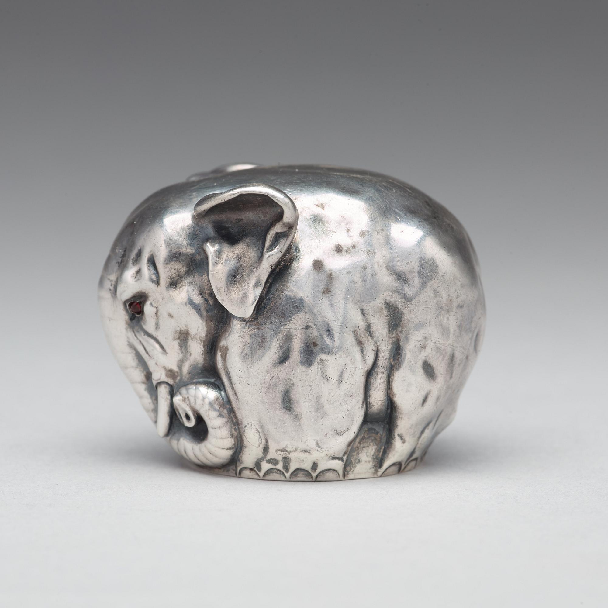 FABERGÉ, verkmästare Michael Perchin, Vodkakopp silver, S:t Petersburg 1908-17.