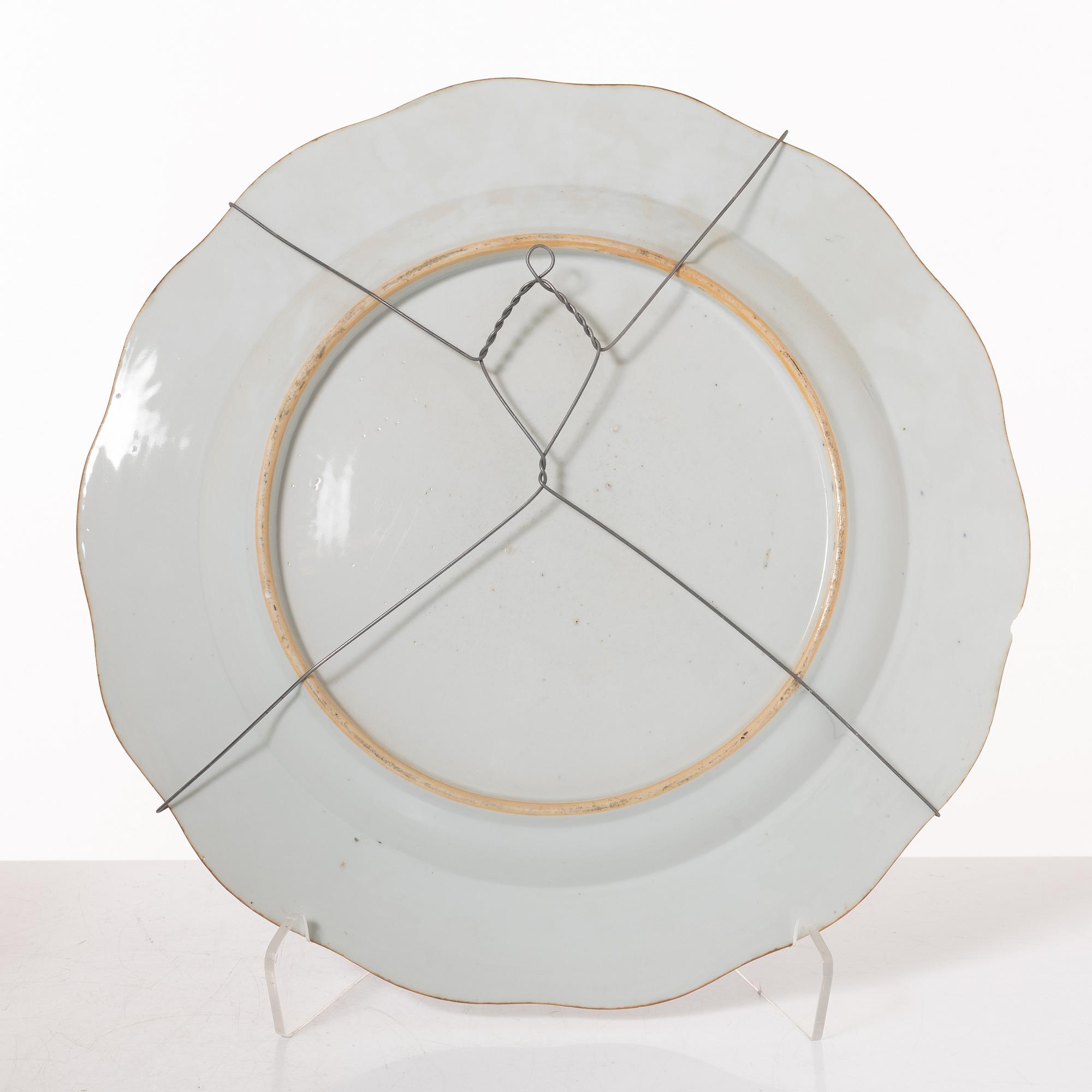 Serveringsfat, tre stycken, kompaniporslin, Kina, 1700-tal och senare.