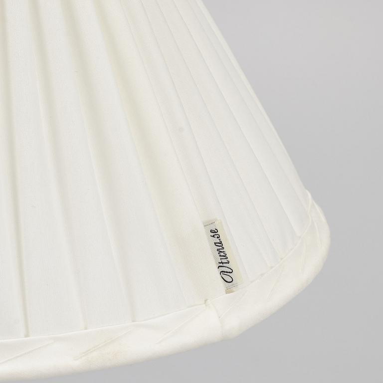 Josef Frank, golvlampa, modell 1842, Firma Svenskt Tenn.