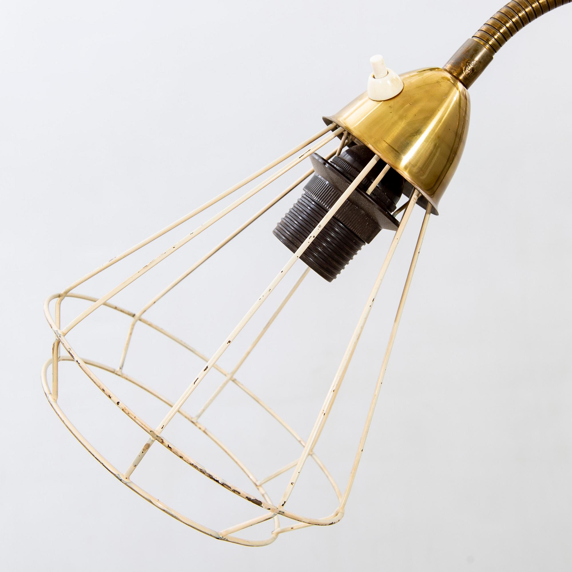 A 1950/60s floor lamp.