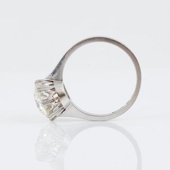 A old-cut diamond, circa 2.25 cts, ring. Quality circa J-K/VS2.