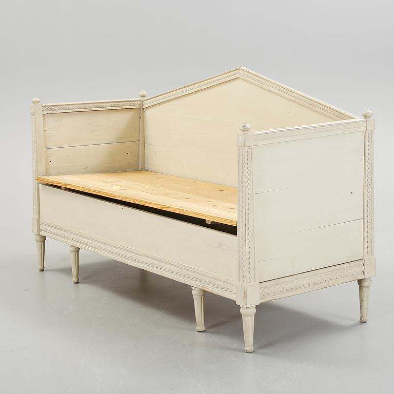 SOFFA, gustavianskt provinsarbete, 1800-talets början.