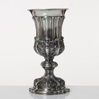 A silver goblet, possibly German, 19th Century.