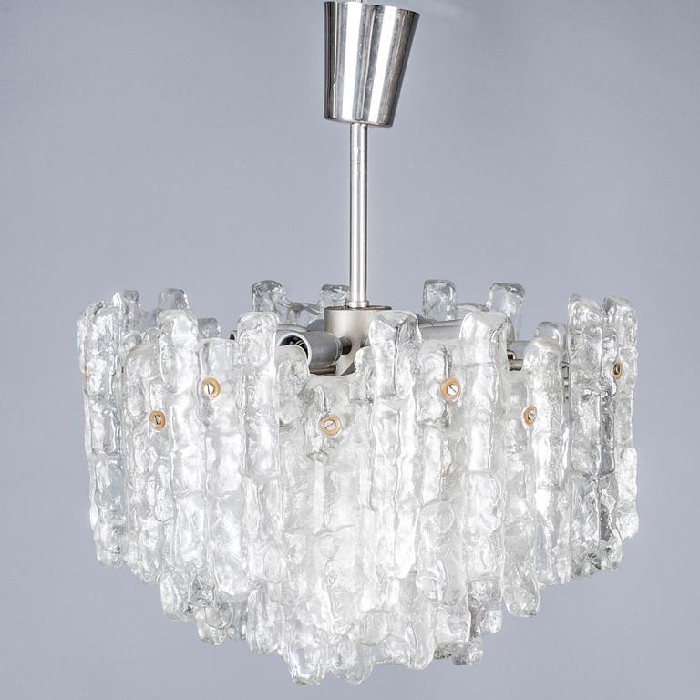 TAKLAMPA, "Ice block chandelier", J.T Design, Kalmar, Österrike, 1960-tal. Höjd ca 46 cm.