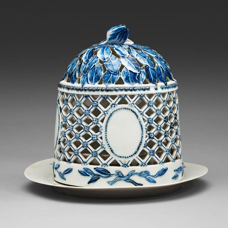 A blue and white Royal Copenhagen 'Blå Blomst' ice bell with stand, late 18th Century/circa 1800.